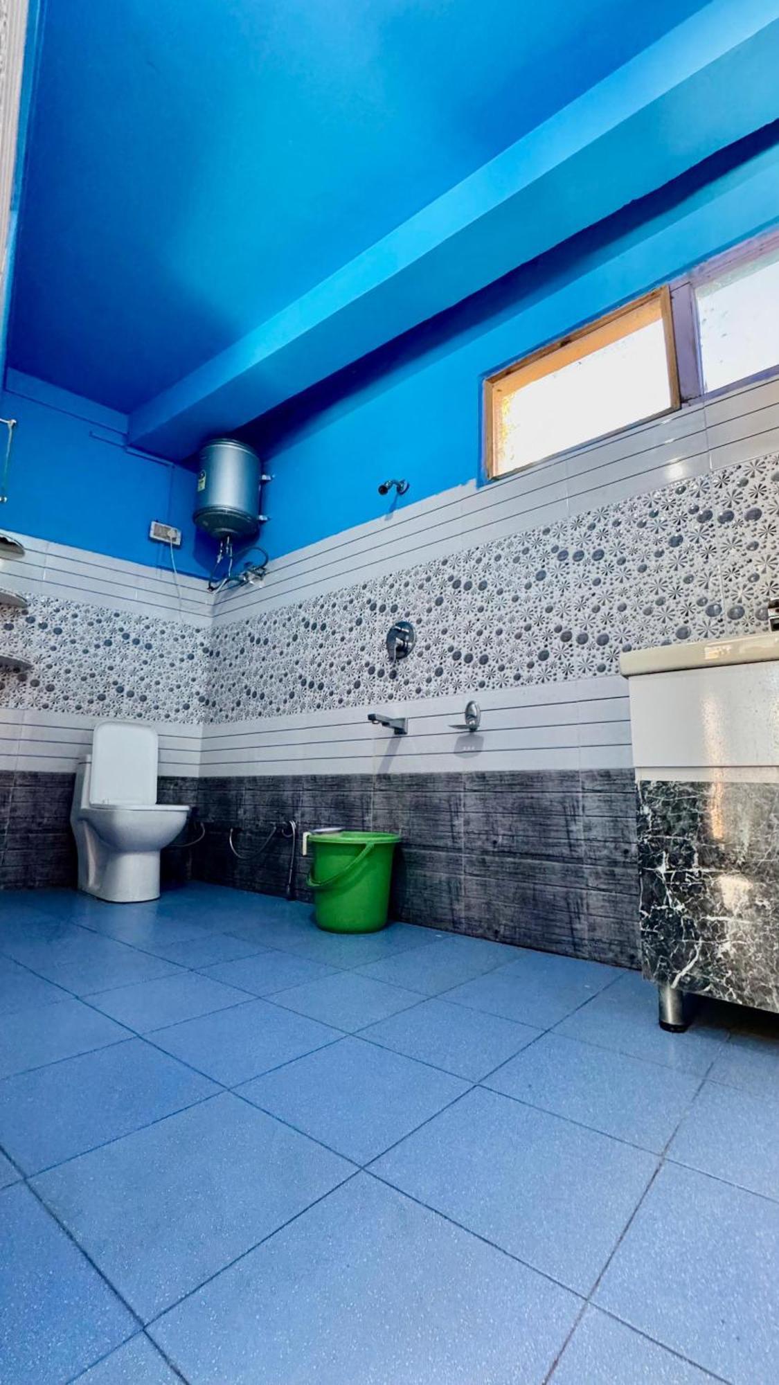 Hotel 19 Tosh المظهر الخارجي الصورة