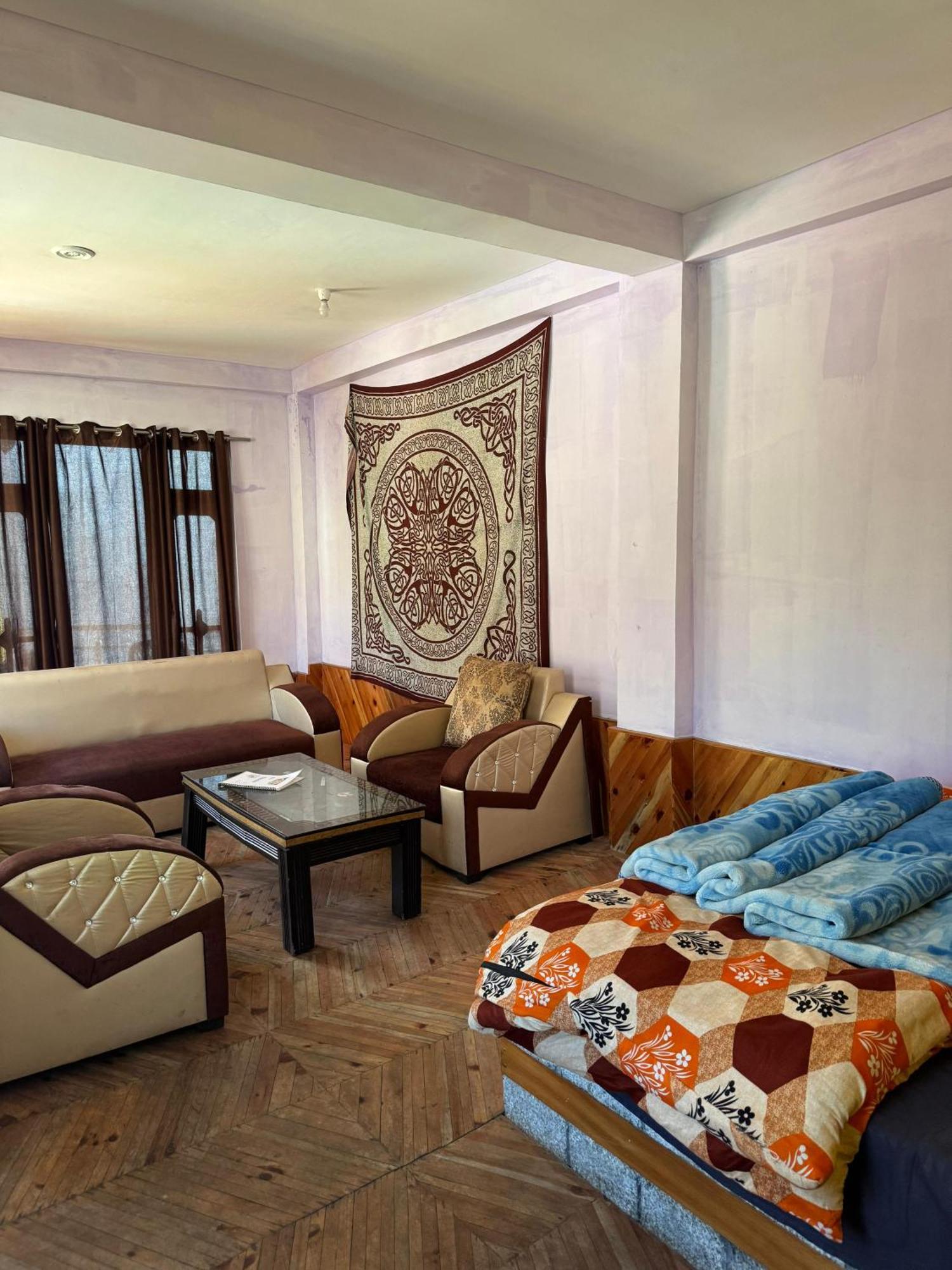 Hotel 19 Tosh المظهر الخارجي الصورة